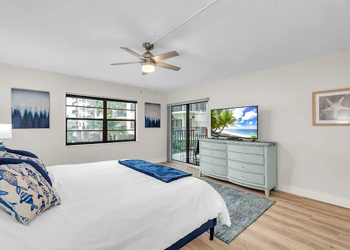 Golden Shores #210 Holiday home