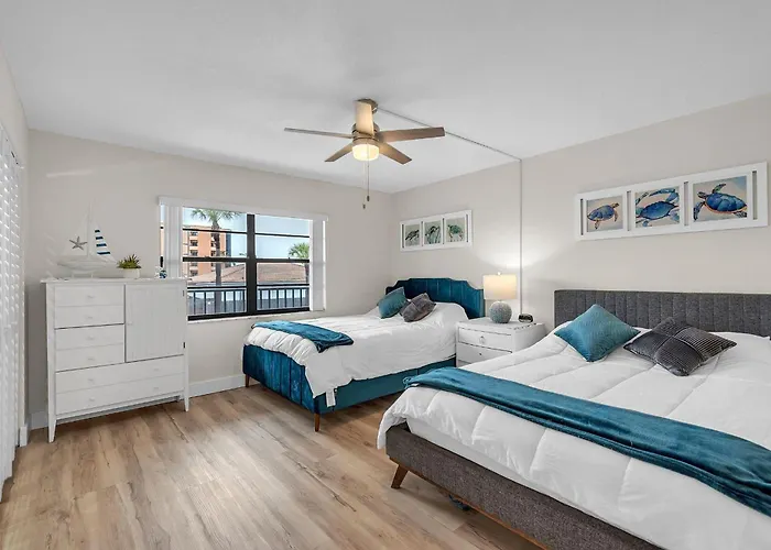Holiday home Golden Shores #210 *