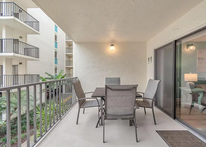 Holiday home Golden Shores #210